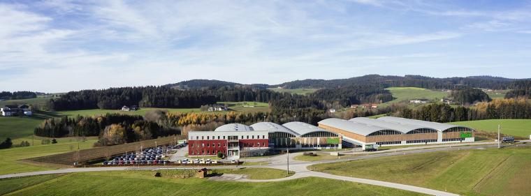 Energie & Management > Wärme - Pelletheizung-Spezialist verdoppelt Produktionfläche.