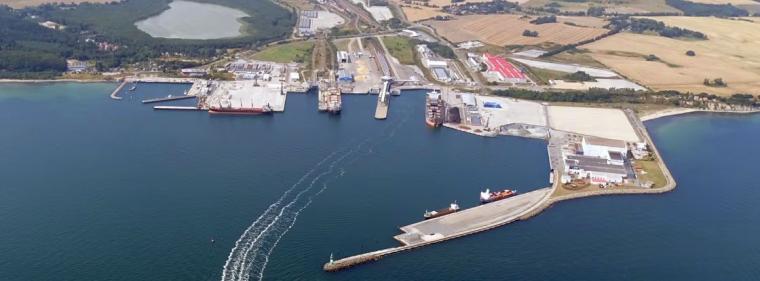 Energie & Management > Flüssigerdgas - Schiff bringt weiteres LNG für Rügener Terminal