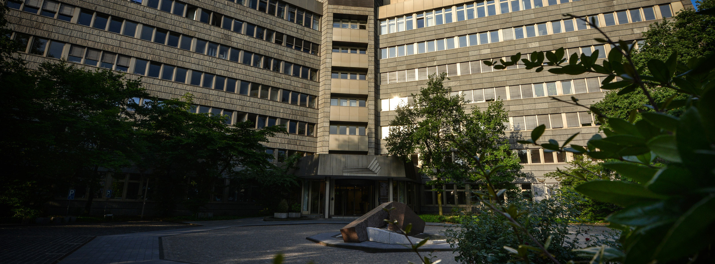 Energie & Management > Unternehmen - ​Duisburger Chefs lassen ihre Geschäfte ruhen