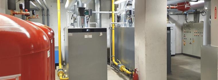 Energie & Management > Contracting - Wärme, Kälte und Solarstrom für Exzellenzzentrum