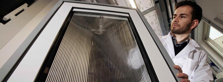 Energie & Management > Effizienz - Neue Fenster verschatten, kühlen und heizen