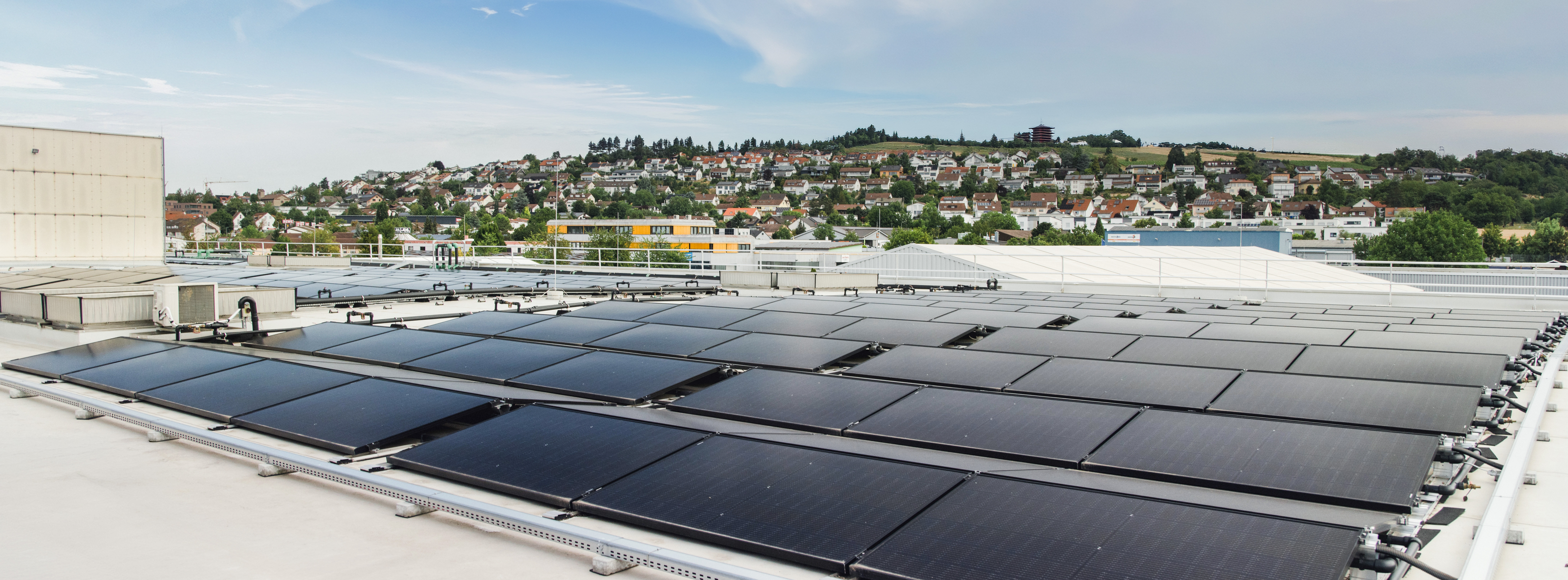 Energie & Management > Solarthermie - Sonnenenergie soll fossile Wärme in Mahle-Werk ersetzen