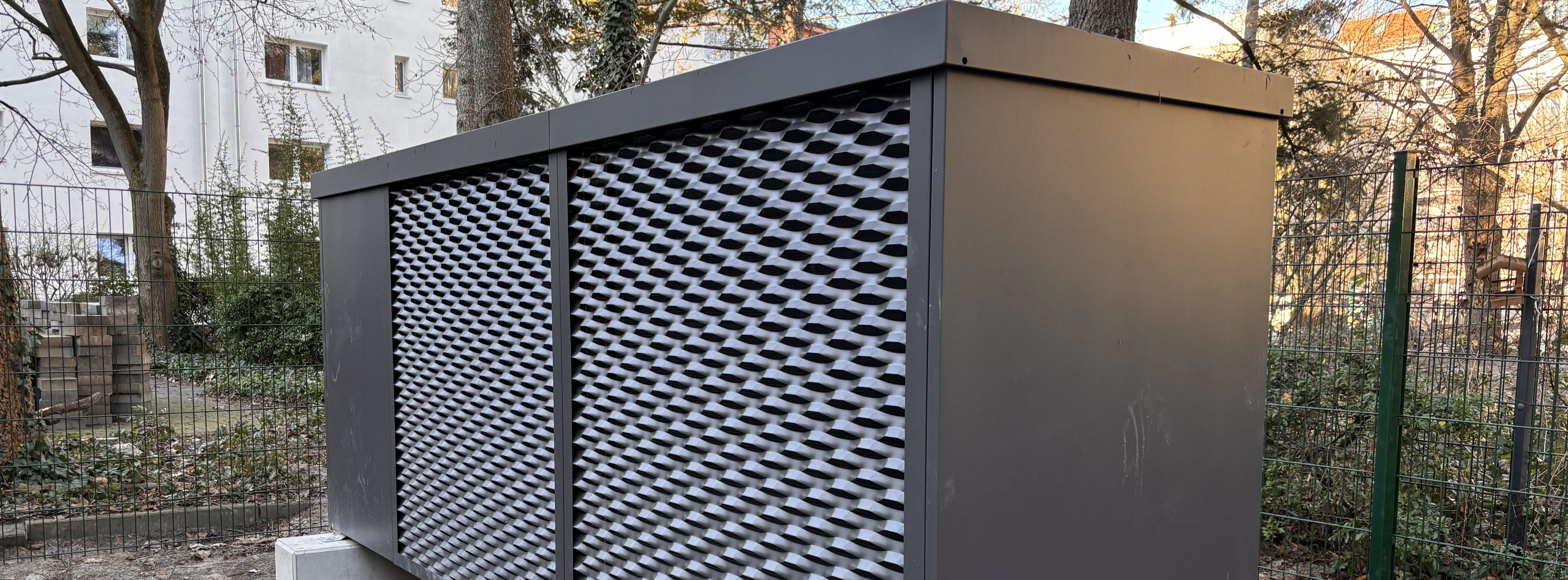 Energie & Management > Wärme - Hybridheizung sorgt für Klimaschutz im Plattenbau