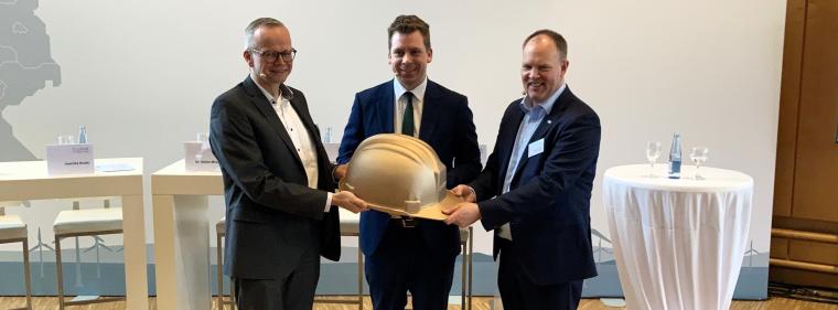 Energie & Management > Stromnetz - Bauarbeiten für Südlink-Konverter in Brunsbüttel laufen