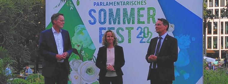 Energie & Management > Veranstaltung - Bundesumweltministerin dankt Stadtwerken für Krisenfestigkeit
