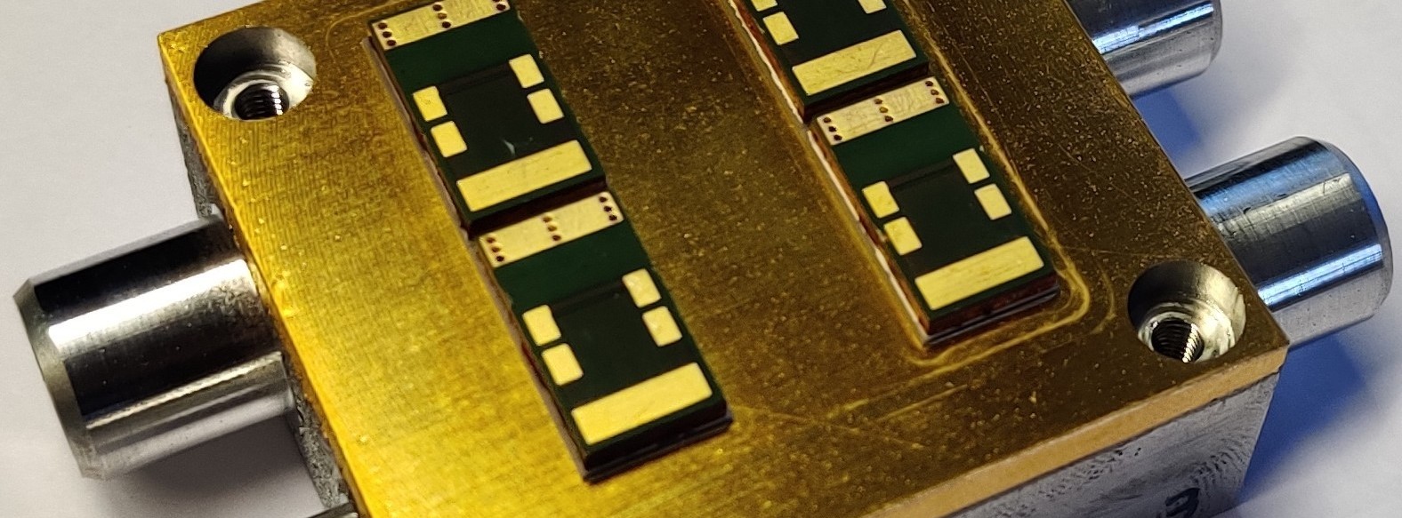 Energie & Management > Elektrofahrzeuge - Cooler Wechselrichter für mehr Reichweite im E-Porsche