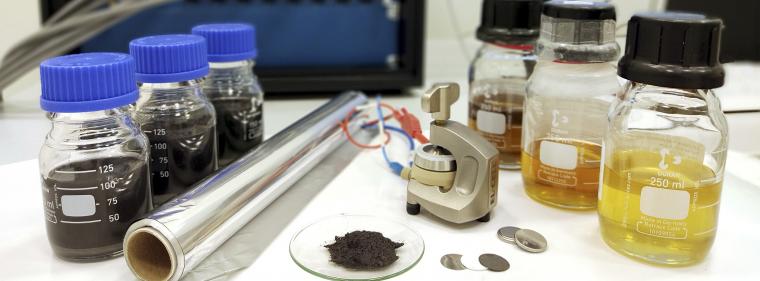 Energie & Management > F&E - Alu-Batterie schafft 10.000 Ladezyklen