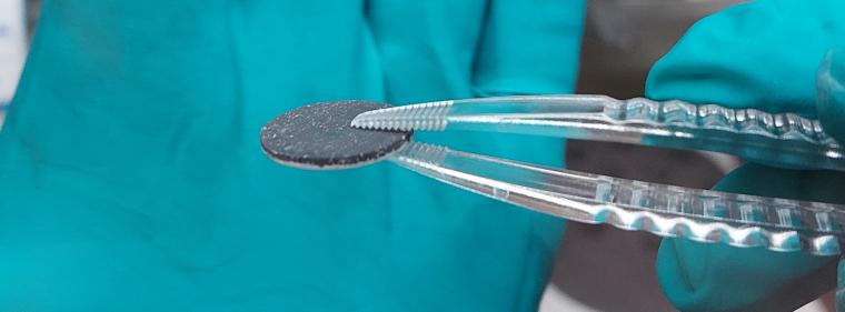 Energie & Management > Stromspeicher - Fließender Übergang in Feststoffbatterien