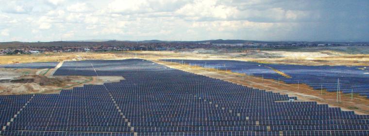 Energie & Management > Advertorial - LONGi setzt sich für eine nachhaltige Produktion ein