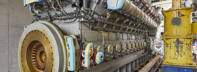 Energie & Management > KWK - Motoren in Gaisburg angeliefert