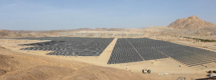 Energie & Management > Photovoltaik - Sonnenenergie für die Goldförderung