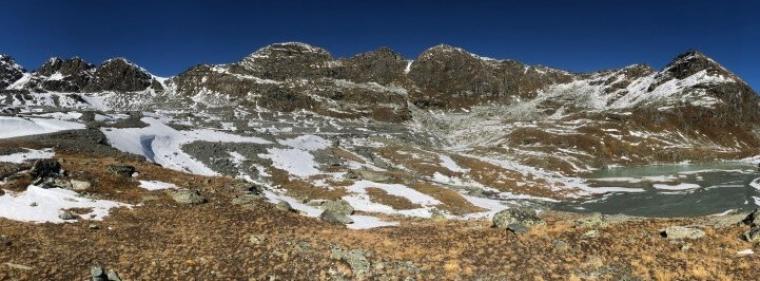 Energie & Management > Photovoltaik - Solaranlage in den Schweizer Alpen geplant