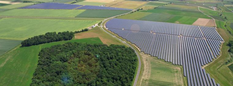 Energie & Management > Photovoltaik - 97-MW-Solarpark im Landkreis Schweinfurt