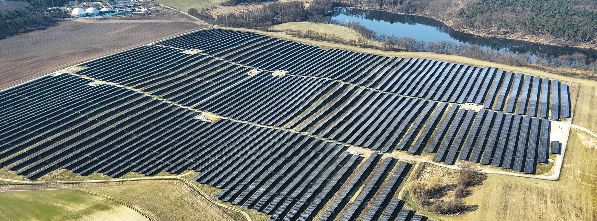 Energie & Management > Photovoltaik - Solarpark Görlsdorf offiziell am Netz