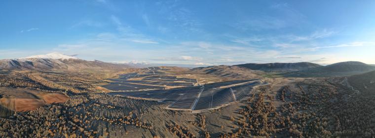 Energie & Management > Photovoltaik - Juwi übergibt Solarkraftwerk mit 204 MW in Griechenland