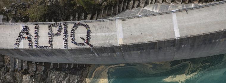 Energie & Management > Bilanz - Sinkende Strompreise lassen auch Alpiqs Gewinn sinken