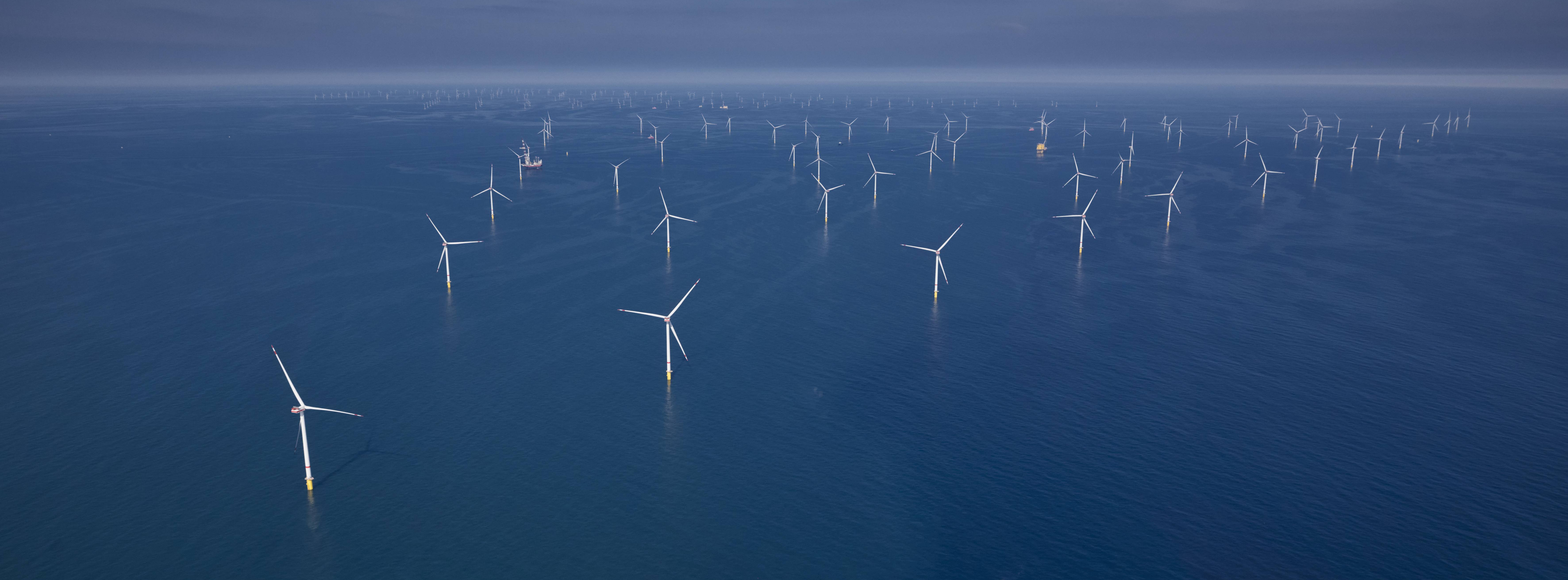 Energie & Management > Windkraft Offshore - Offshore-Windpark He Dreiht offiziell in Betrieb