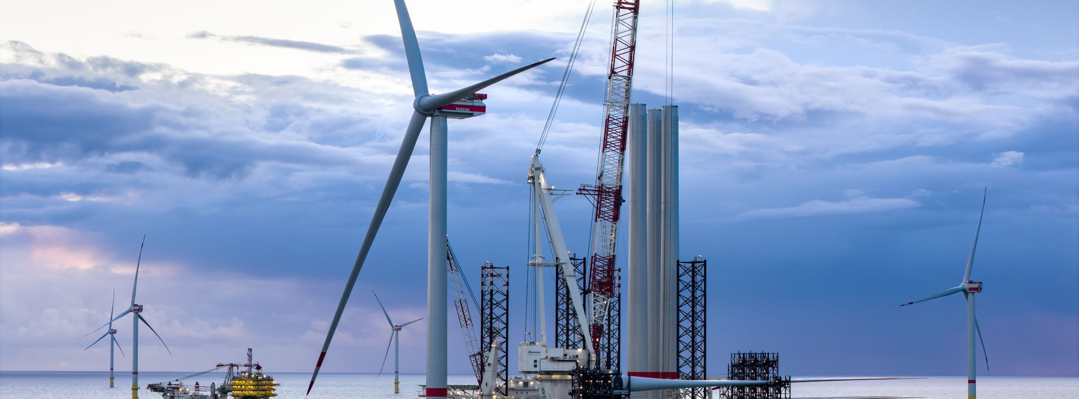 Energie & Management > Windkraft Offshore - Erster Strom aus Nordseecluster A