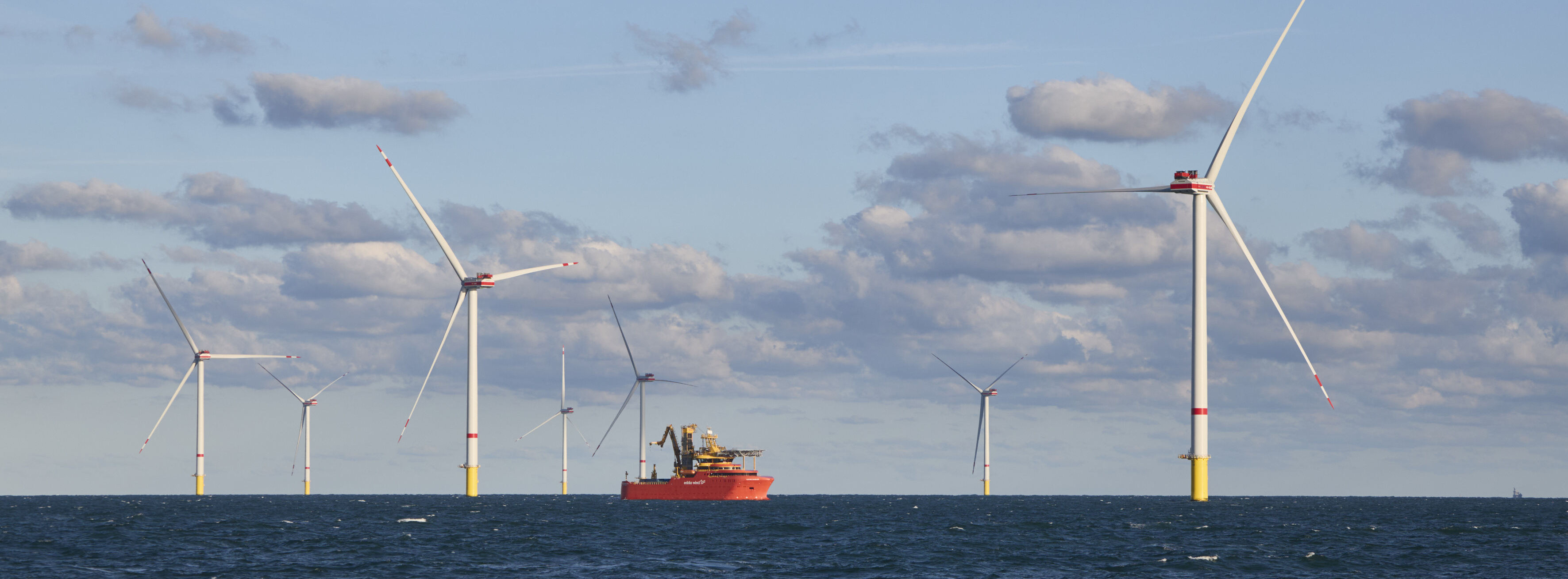Energie & Management > Windkraft Offshore - Erste 15-MW-Windturbine produziert Strom