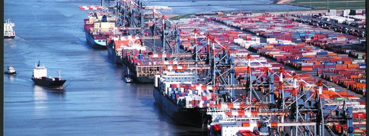 Energie & Management > Gas - Erstes umgerüstetes LNG-Containerschiff sticht in See