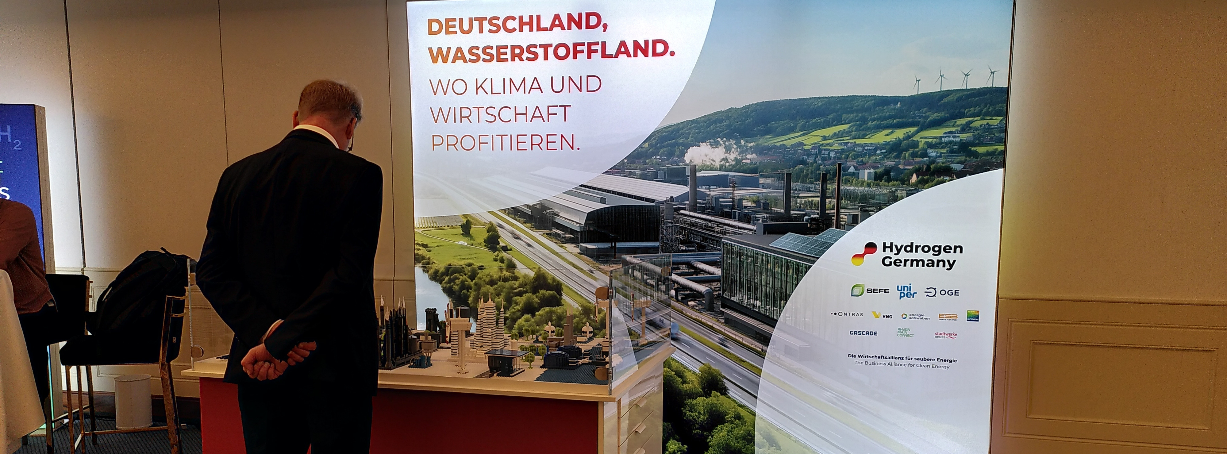 Energie & Management > Veranstaltung - Wasserstoffhochlauf muss in den Markt