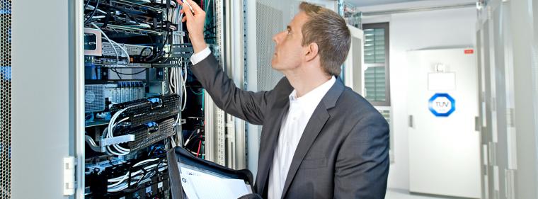 Energie & Management > IT - Schlesinger: 