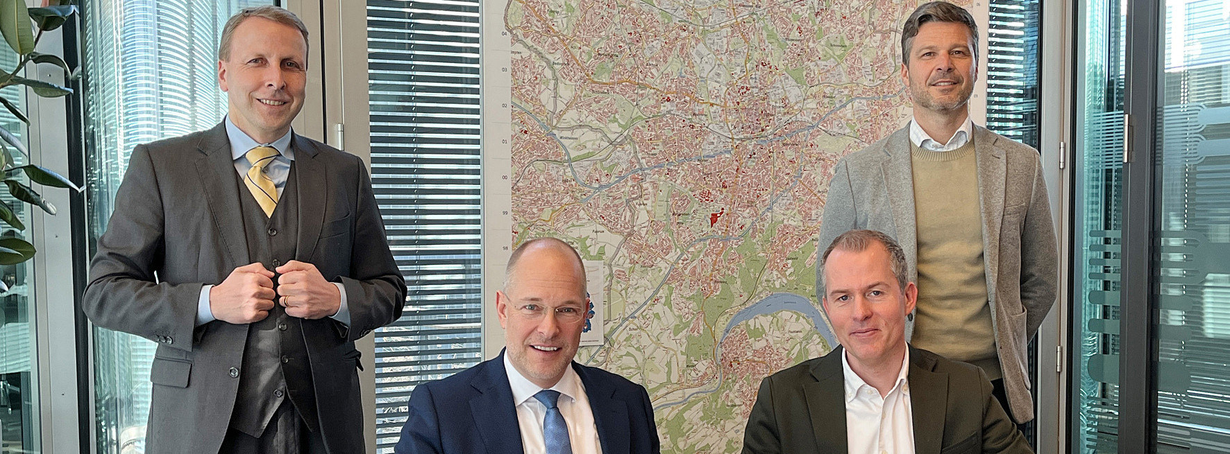 Energie & Management > Wärme - Stadtwerke Essen und Iqony vertiefen Kooperation bei Wärmewende