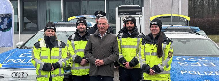 Energie & Management > Elektrofahrzeuge - Ladestation soll Autobahnpolizei schnell einsatzbereit machen