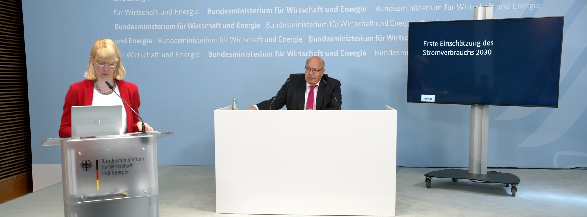 Energie & Management > Politik - Altmaier korrigiert Stromziel nach oben