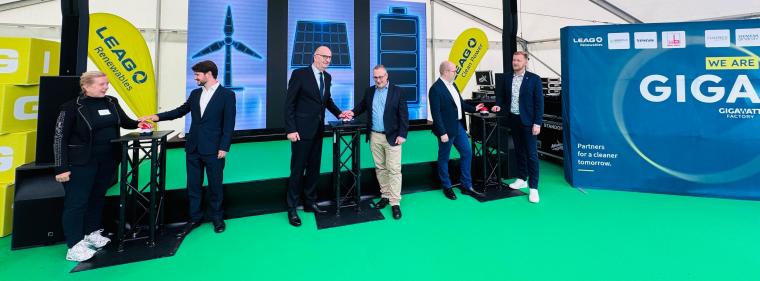 Energie & Management > Stromspeicher - 1.000-MW-Batteriespeicher entsteht in der Lausitz