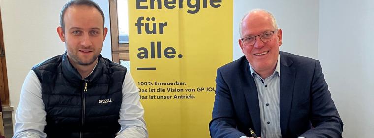 Energie & Management > Wärmenetz - Klimaschonendes Nahwärmenetz für 1.800-Einwohner-Gemeinde