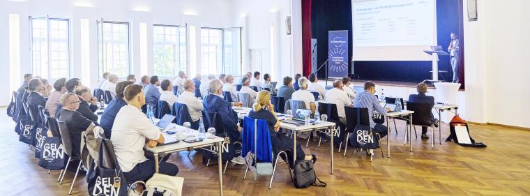 Energie & Management > Bilanz - Wachstum im Dienstleistungsgeschäft bei Südweststrom