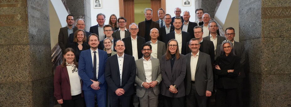 Energie & Management > Stromnetz - Hessen startet Plattform für passgenauen Netzausbau