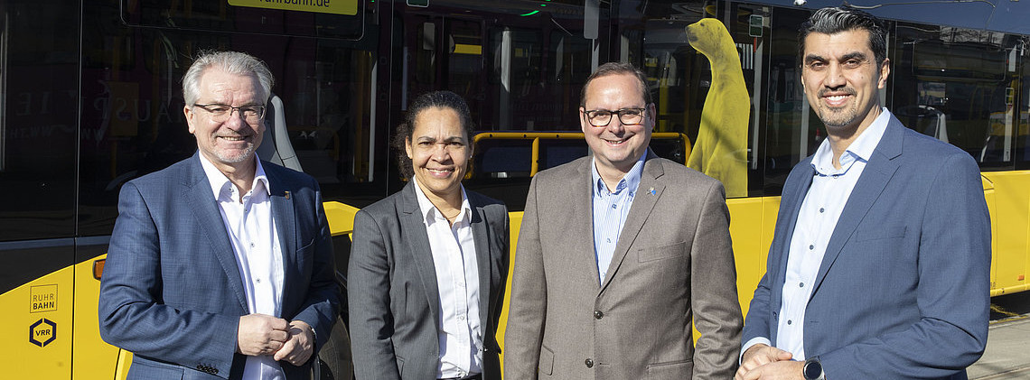 Energie & Management > Mobilität - Ruhrbahn erprobt Brennstoffzellenbusse in Essen und Mülheim