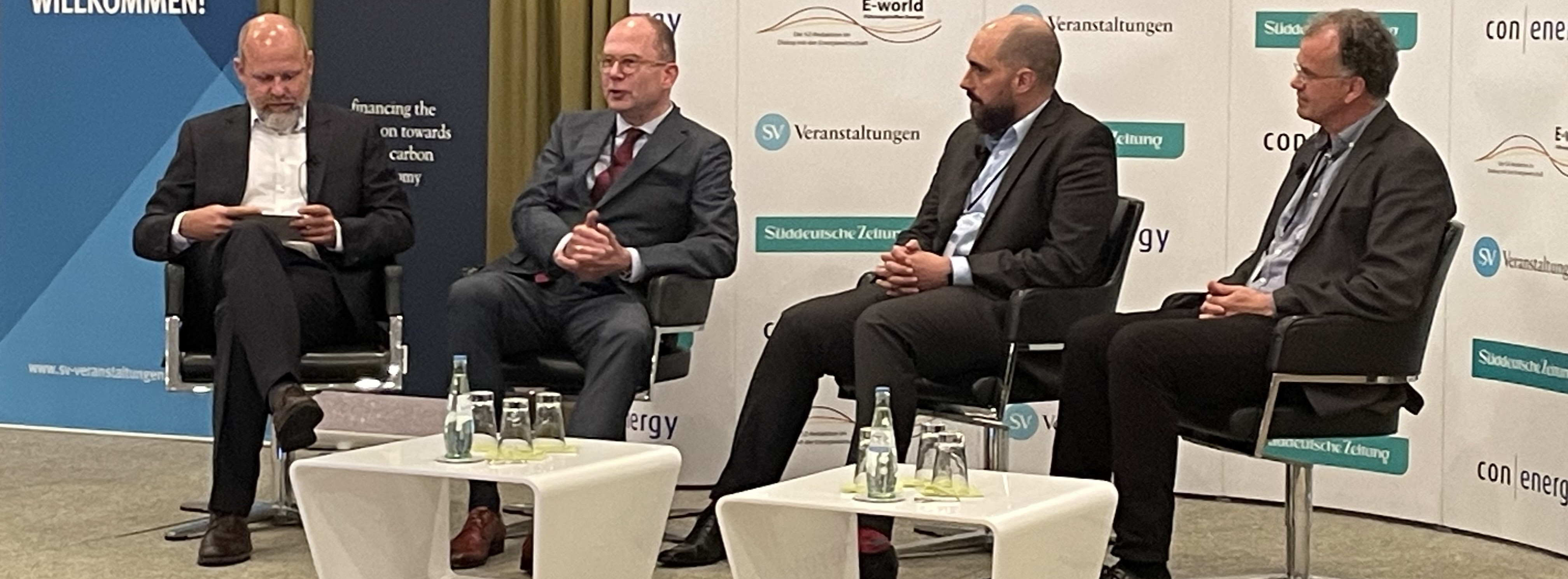 Energie & Management > E-World - 