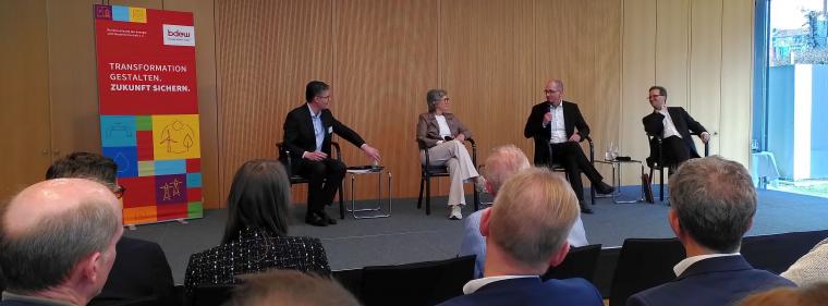 Energie & Management > Veranstaltung - Mehr Schutz für kritische Netze in Arbeit