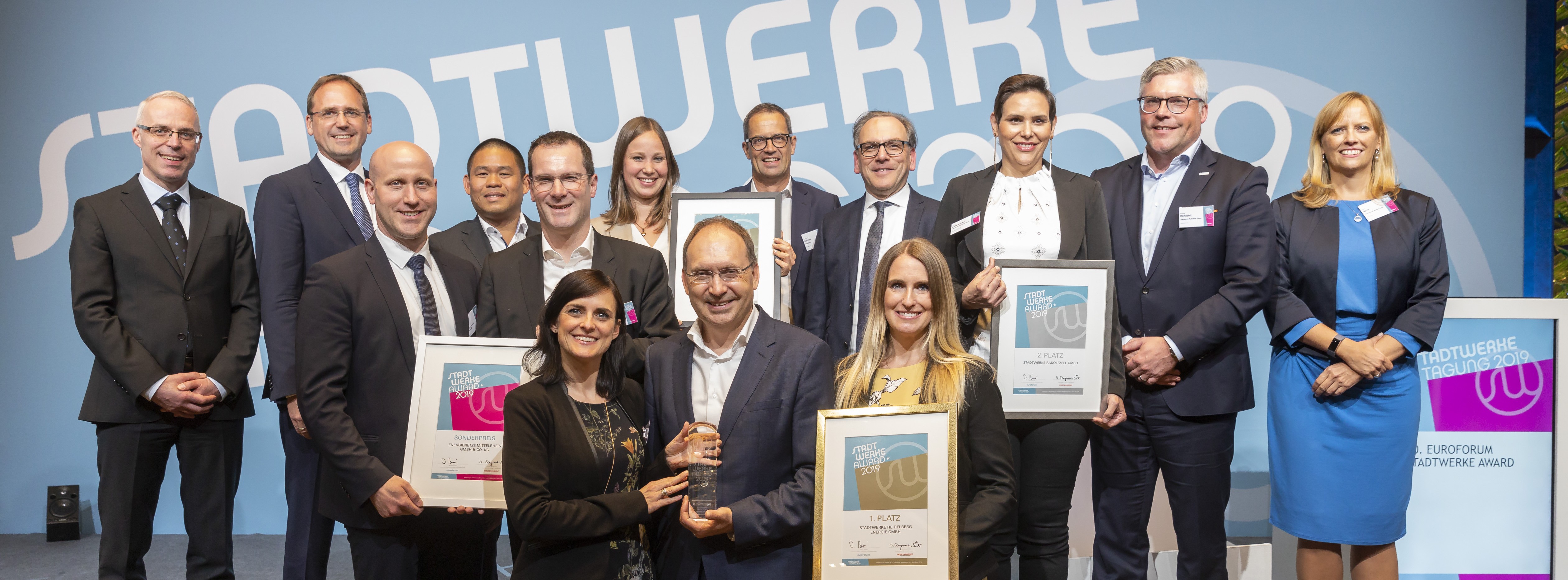 Energie & Management > In Eigener Sache - Holen Sie sich den Stadtwerke-Zukunftspreis 2020!