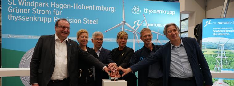 Energie & Management > Technik - Erstes deutsches Stahlwerk mit kurzer Leitung zum Windpark
