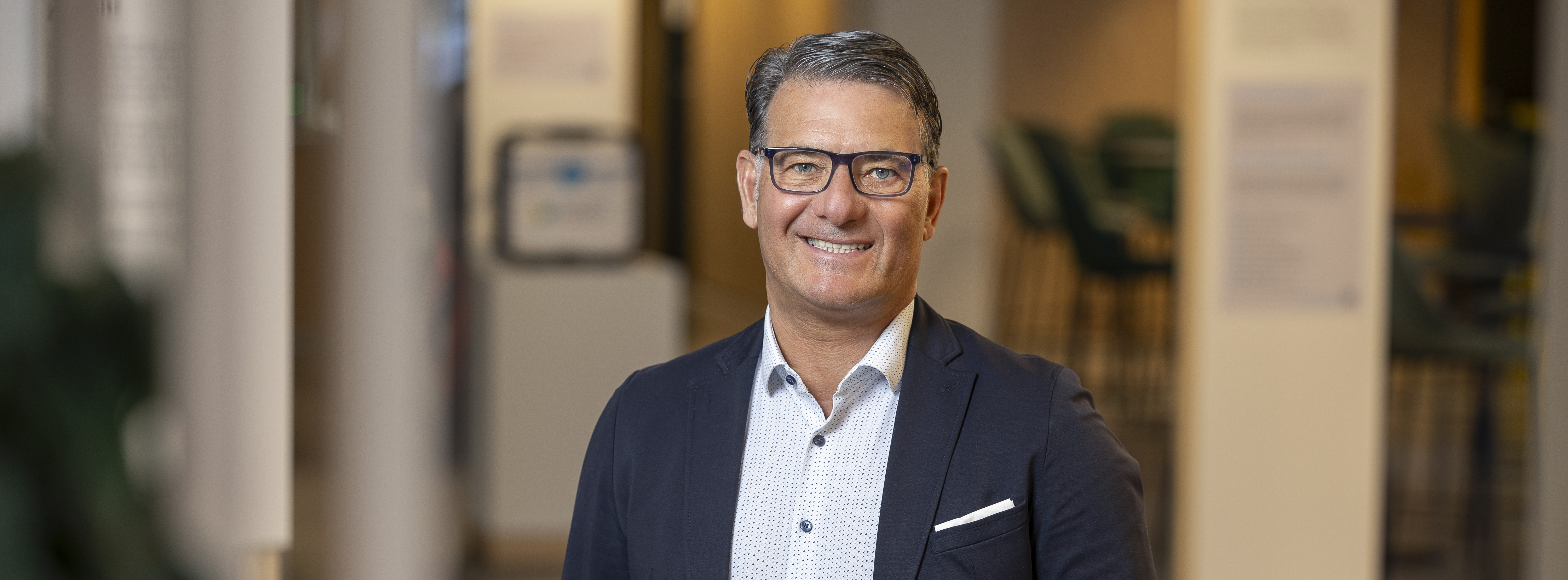 Energie & Management > Personalie - Stadtwerke Stuttgart verlängern mit Drausnigg