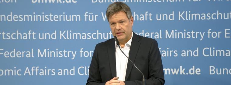 Energie & Management > Politik - Habeck will Produktion nach Europa zurückholen