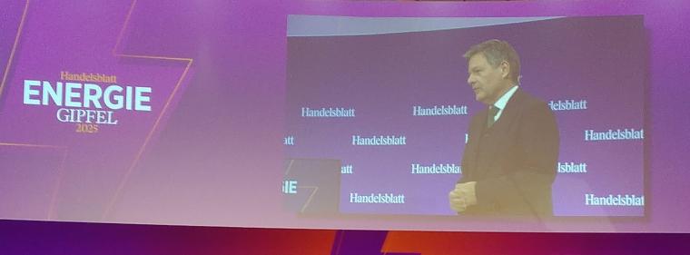 Energie & Management > Klimaschutz - Wirtschaftsminister gegen Rollback der Energiewende