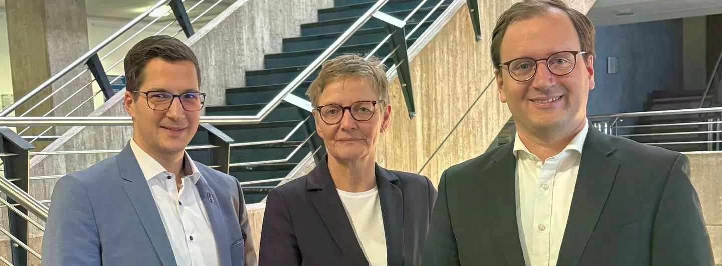 Energie & Management > Personalie - Vertragsverlängerung in Greven