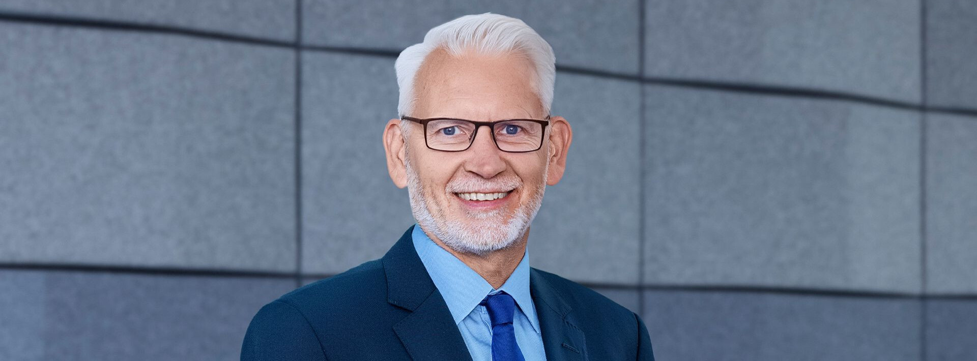 Energie & Management > Personalie - Uniper verlängert mit CEO