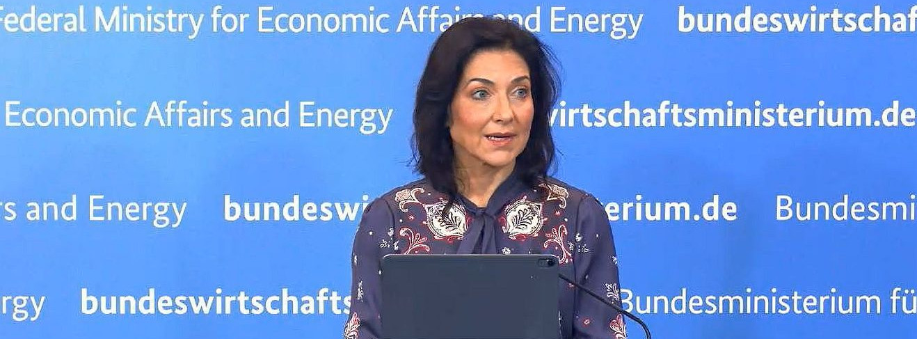 Energie & Management > Politik - Regierung plant neue Regeln für Spritpreise