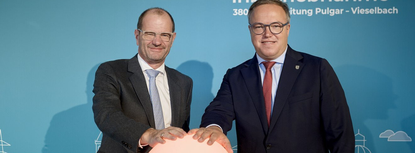 Energie & Management > Stromnetz - Neue Stromautobahn zwischen Leipzig und Erfurt in Betrieb