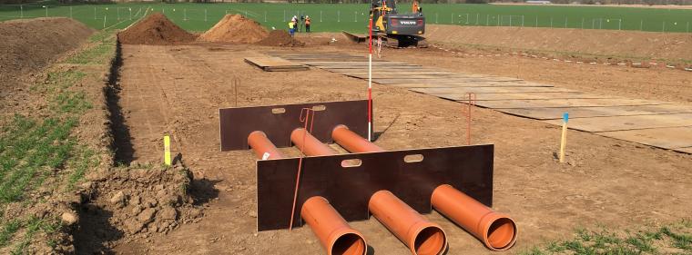 Energie & Management > Stromnetz - Forscher testen Wirkung unterirdischer Stromtrassen auf Böden 