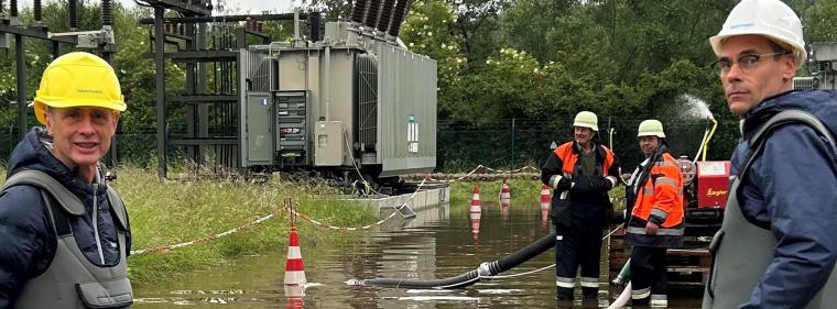 Energie & Management > Stromnetz - Überschwemmtes Umspannwerk muss neu gebaut werden