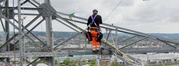 Energie & Management > Stromnetz - Bayernwerk beendet das Windhund-Prinzip