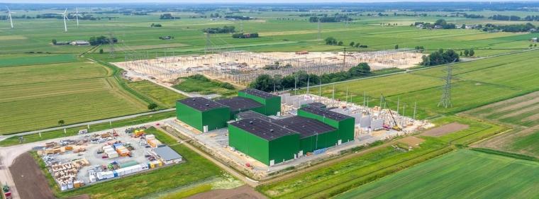 Energie & Management > Stromnetz - Anfang und Abschluss von Tunnelbohrungen unter der Elbe