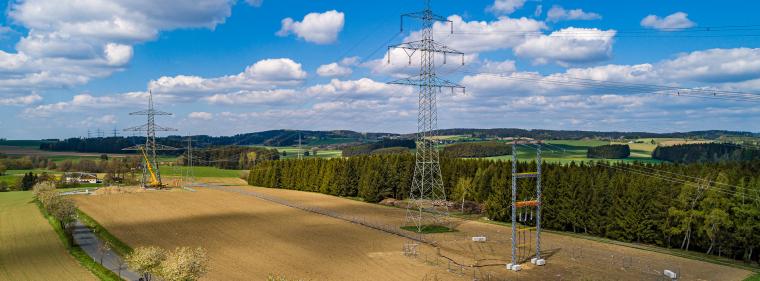 Energie & Management > Stromnetz - Weiterer Abschnitt des Ostbayernrings kann gebaut werden